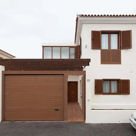 Zeus Villa *